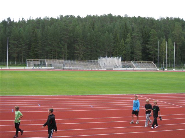 Kuva: Kajaani Vimpelin urheilukenttää. Hilkka Högström 2011