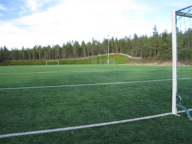 Kuva: Rovaniemi Ounasvaaran palloilukenttä. Hilkka Högström 2011