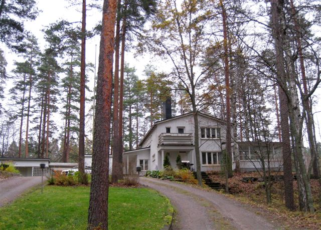 Kuva: Heinola Vierumäen urheiluopiston rehtorin asuinrakennus. Hilkka Högström 2011