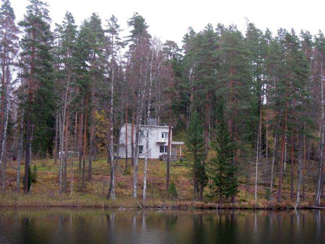 Heinola Vierumäen urheiluopiston henkilökunnan asuinrakennus. Hilkka Högström 2011